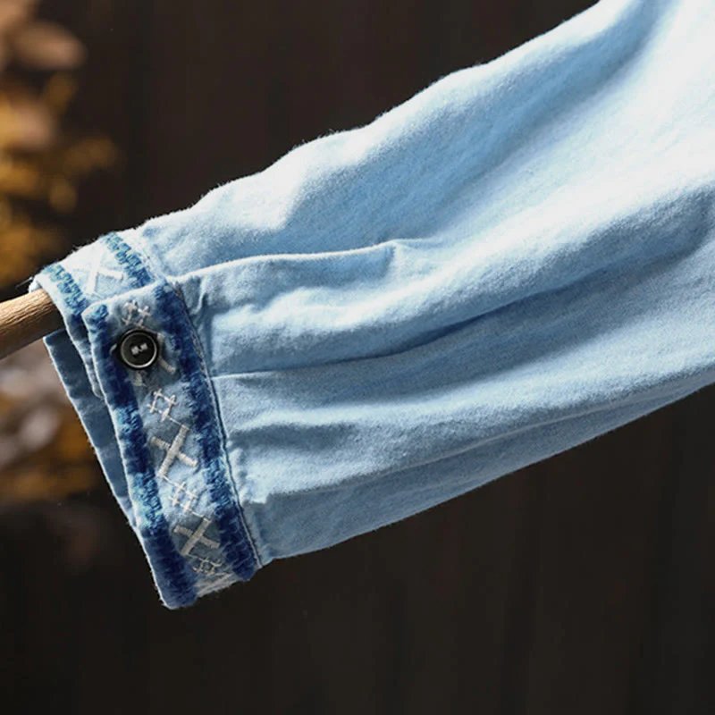Camicia da donna a maniche lunghe in denim di cotone con bottoni mezzi, ricamo floreale e geometrie Buddha Stones - Image 11