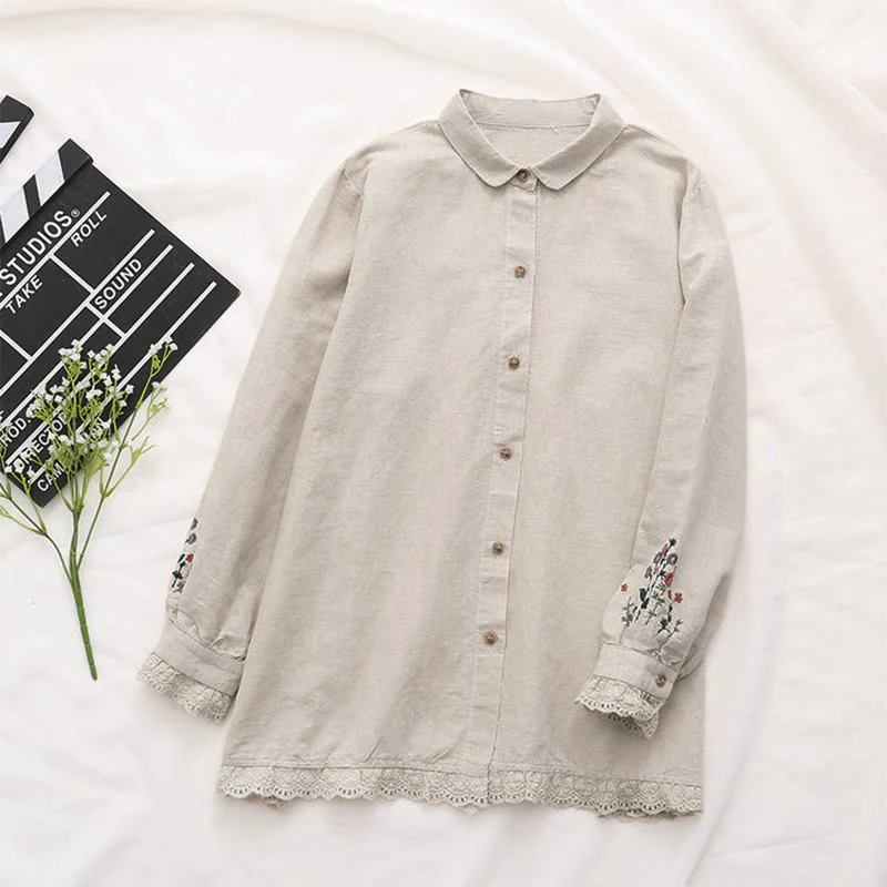 Camicia da donna in cotone a maniche lunghe con bottoni ricamati a fiori beige Buddha Stones Fall - Image 3