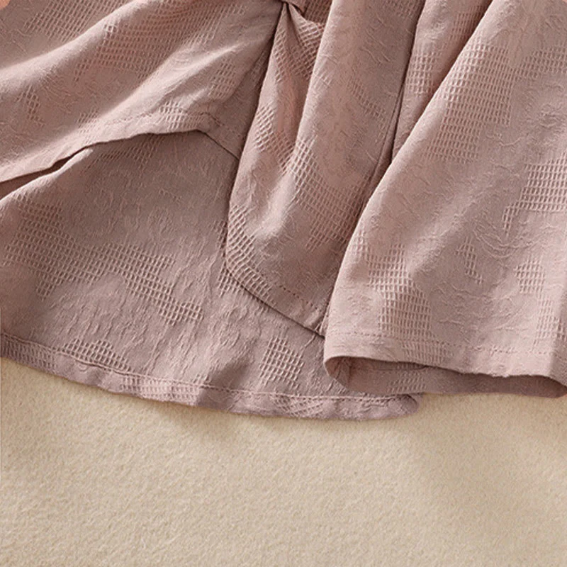 Camicia da donna in cotone a maniche lunghe con motivo a pieghe e orlo irregolare in jacquard Buddha Stones - Image 23