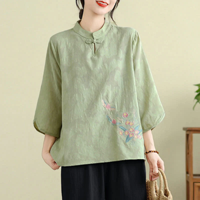 Camicia da donna in cotone con collo alla coreana, maniche a tre quarti, ricamo floreale con Buddha Stones un bottone a forma di rana - Image 8