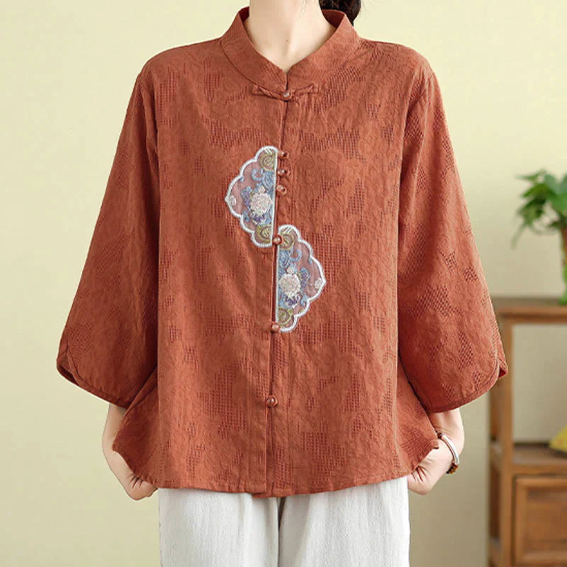 Camicia da donna in cotone con maniche a tre quarti, bottoni a rana, ricamo floreale in jacquard Buddha Stones - Image 2