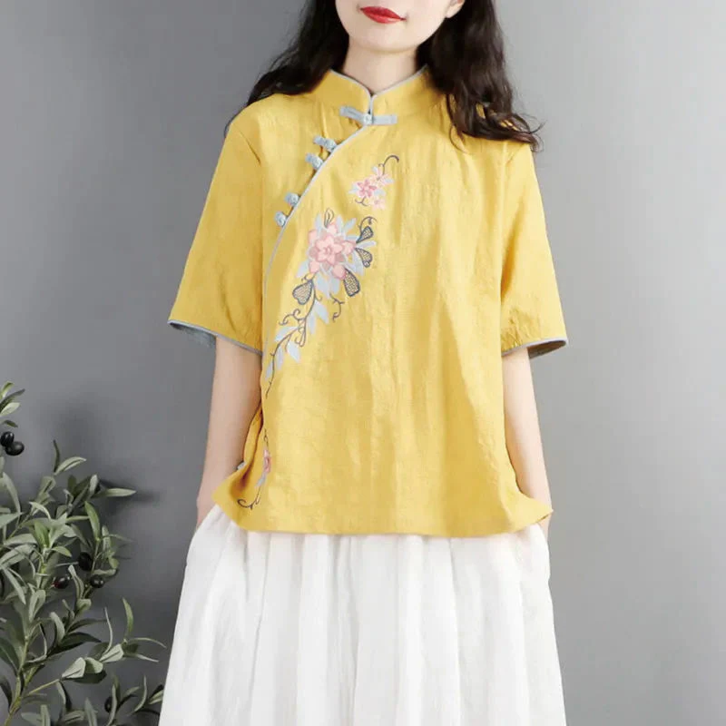 Camicia da donna in cotone e lino con collo alla coreana, bottoni a rana, manica corta, ricamo floreale estivo Buddha Stones - Image 10