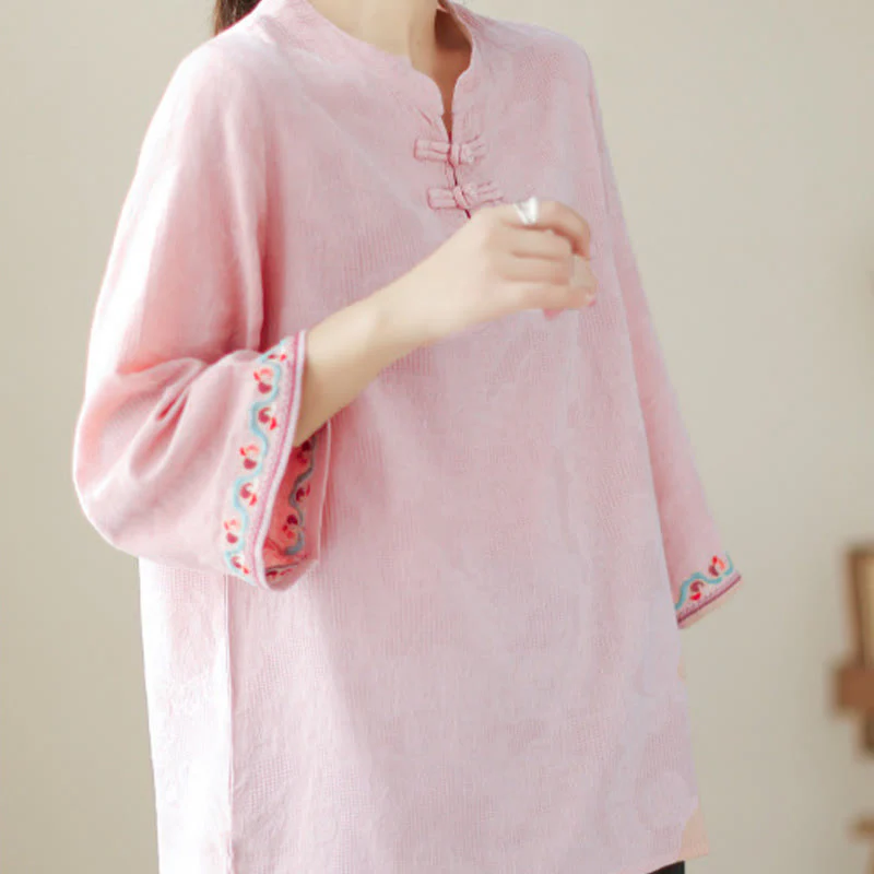Camicia da donna in cotone e lino con maniche a tre quarti, modello girocollo, in jacquard casual con bottoni a rana e motivo Buddha Stones - Image 31