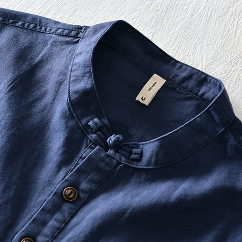 Camicia da uomo in cotone e lino a maniche corte con colletto alto, tinta unita, motivo Buddha Stones, con bottoni a metà - Image 12