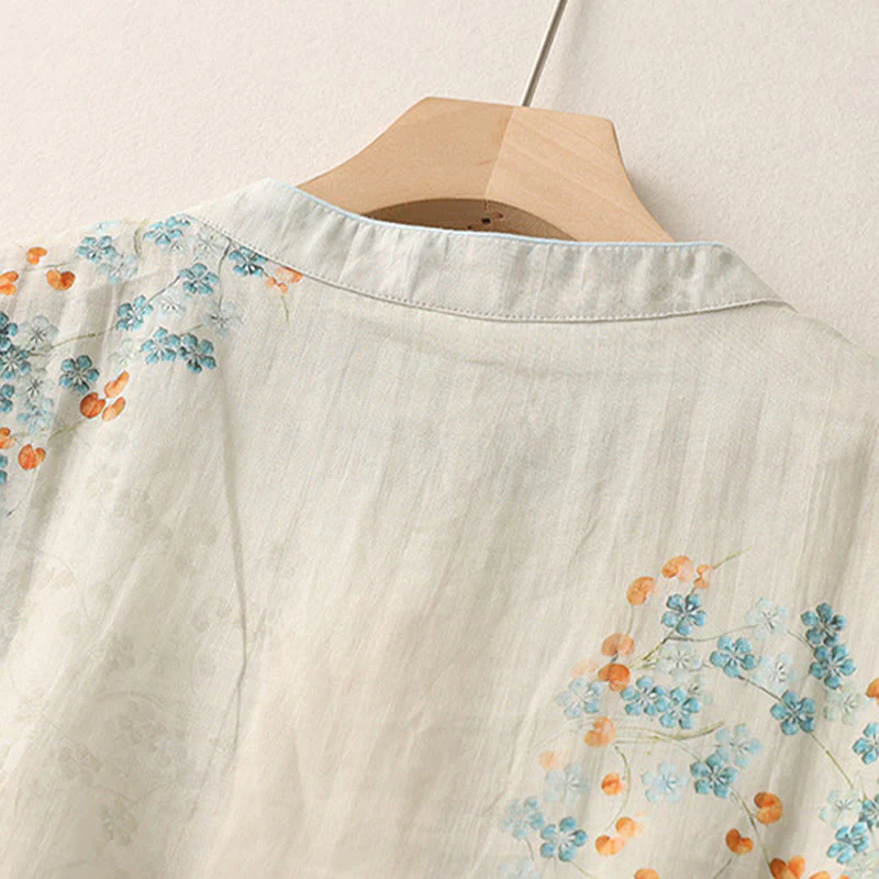 Camicia in cotone e lino con maniche a tre quarti, bottoni a rana, Buddha Stones, fiori blu, foglie arancioni - Image 5