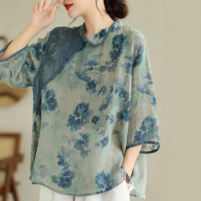 Camicia in lino ramiè con maniche a tre quarti e motivo floreale blu Jacaranda di Buddha Stones, TAGLIA COMODA - Image 3