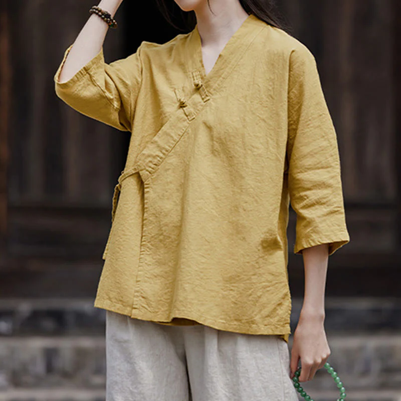 Camicia da donna a maniche corte in cotone e lino con motivo Buddha Stones Vintage Zen, allacciatura laterale e patchwork, colore puro.