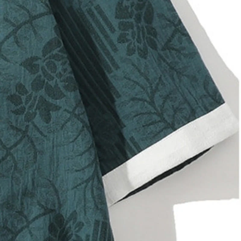 Camicia da uomo estiva casual in cotone a maniche corte con colletto alla coreana e motivo floreale jacquard Buddha Stones, chiusura con bottoni a rana e colore a contrasto. - Image 5