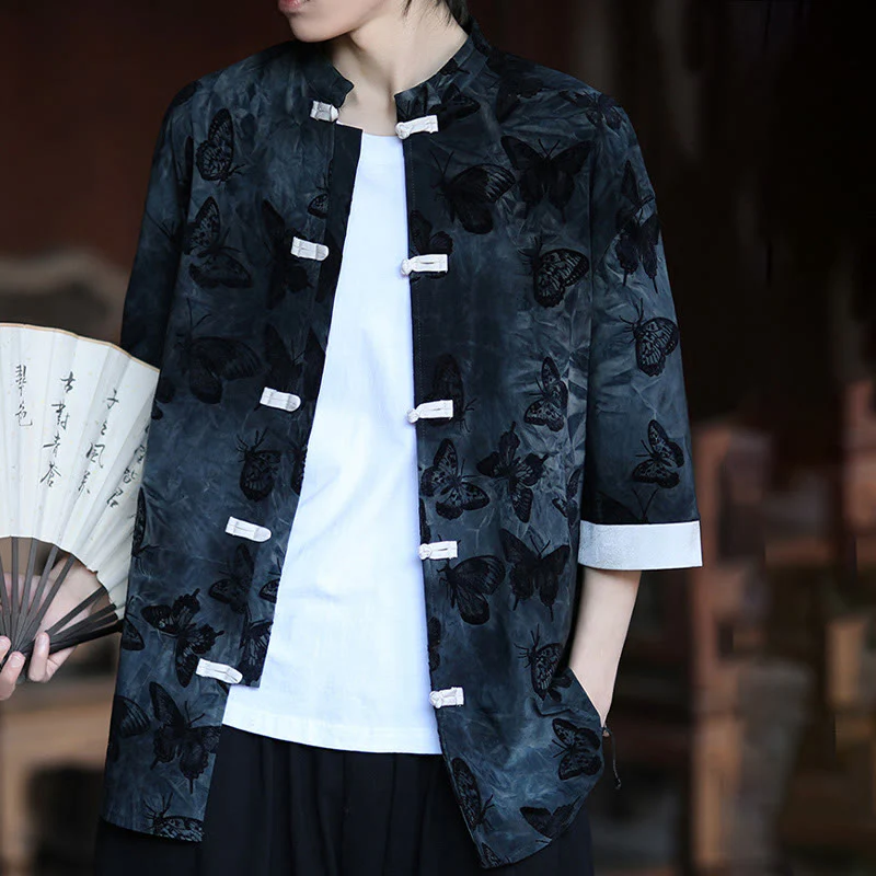 Camicia da uomo a maniche a tre quarti in cotone con colletto alla coreana e motivo a farfalla jacquard Buddha Stones, colore bianco, con bottoni a forma di rana. - Image 16