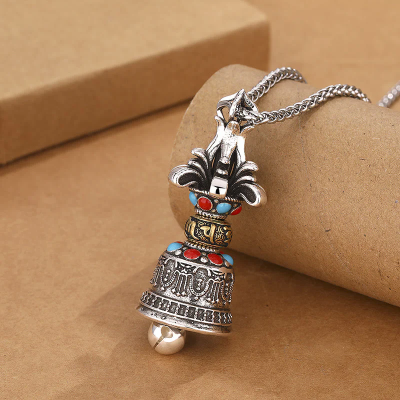 Ciondolo con collana Buddha Stones tibetano Om Mani Padme Hum Dorje Vajra campana