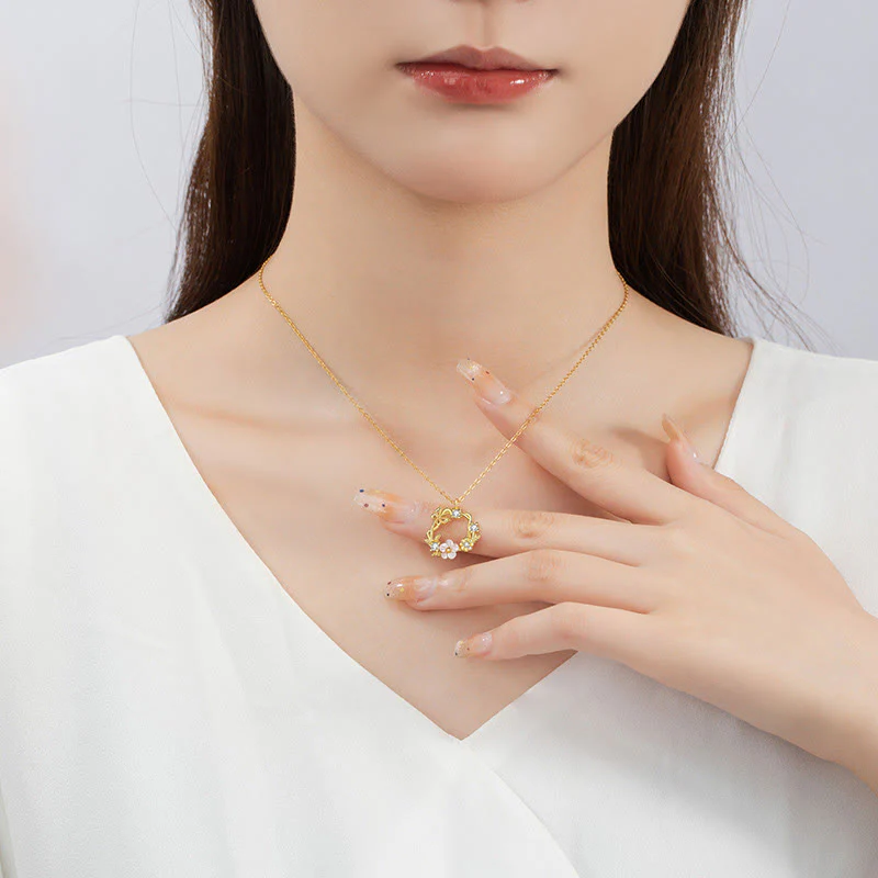Collana con ciondolo a forma di farfalla con fiore di pesco e zirconi cubici in argento sterling 925 Buddha Stones - Image 9