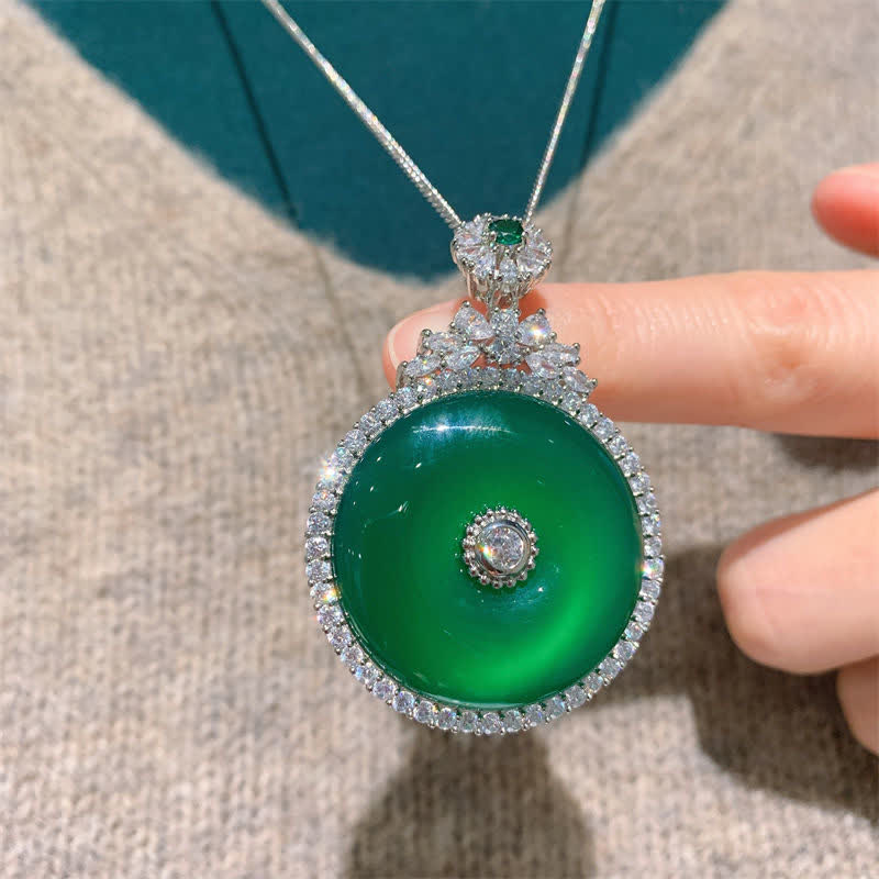 Collana con ciondolo a forma di fibbia rotonda in calcedonio verde con Buddha Stones e forza della pace - Image 5