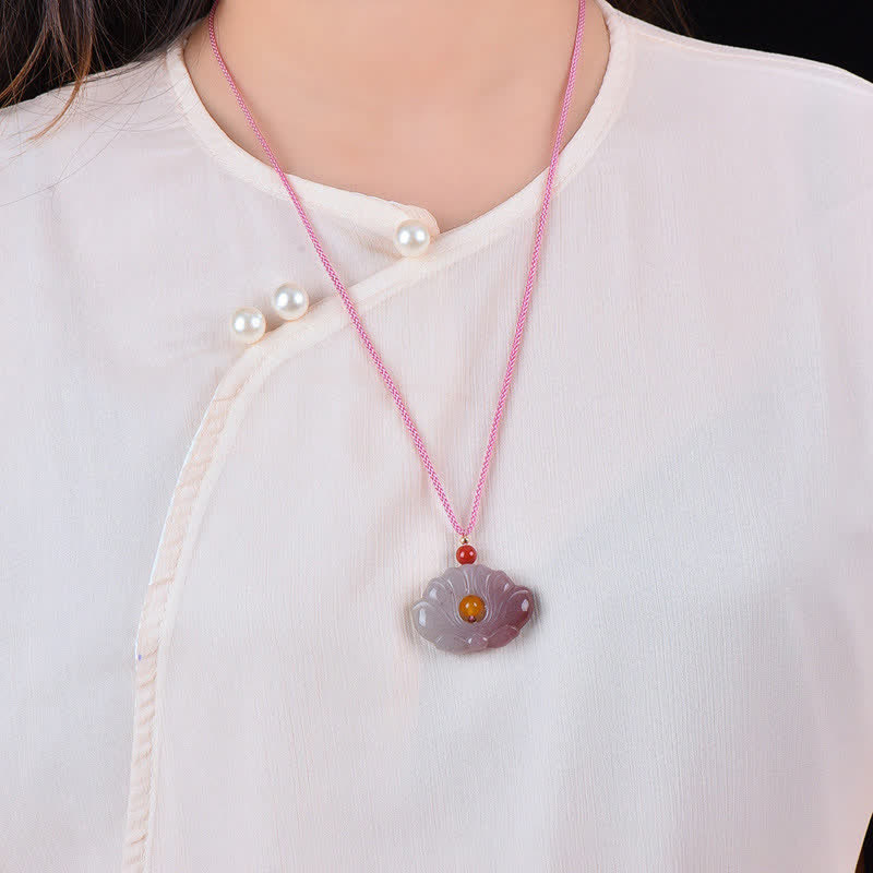 Collana con ciondolo di fiori di loto in giada di seta dorata rosa e ricchezza - Image 3