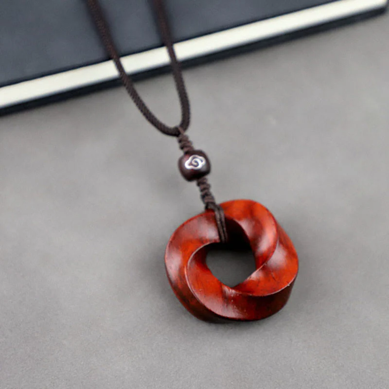 Collana con ciondolo di rilassamento con nuvole di buon auspicio Buddha Stones