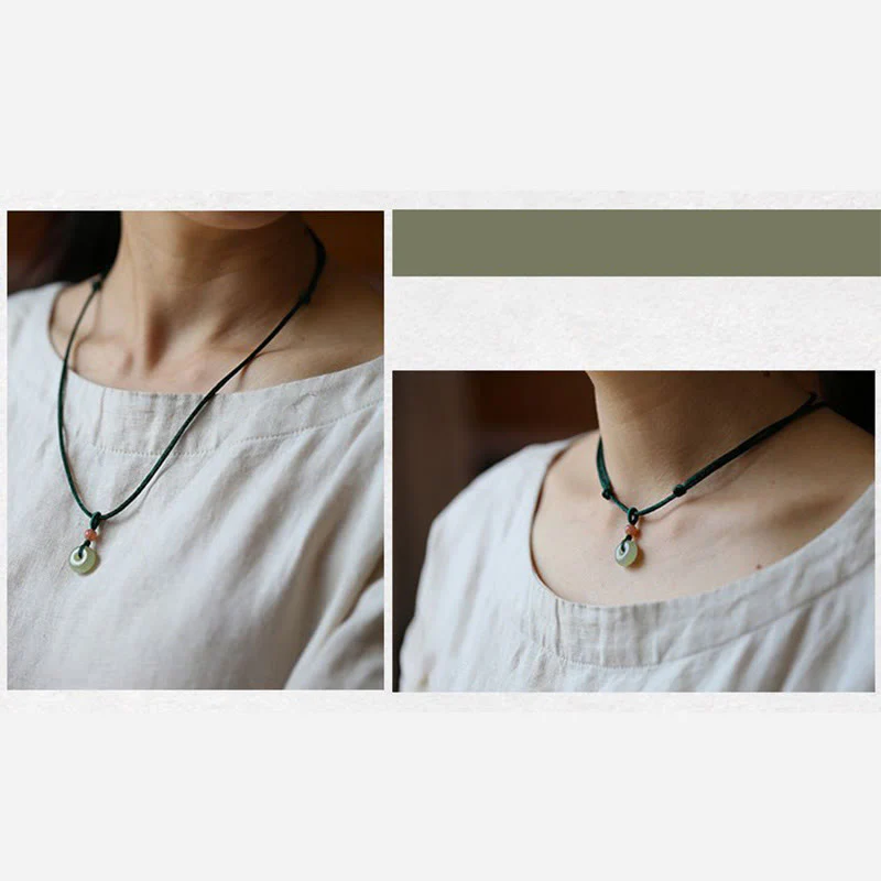 Collana con ciondolo in corda con fibbia della pace in giada rotonda naturale Buddha Stones Lotus Abundance - Image 5
