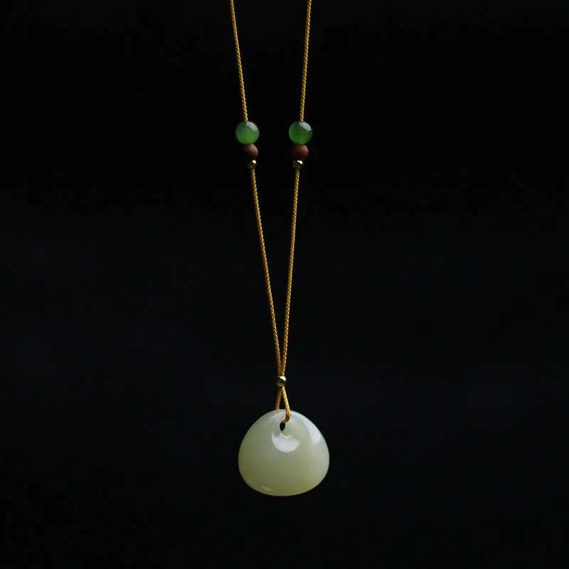 Collana con ciondolo in corda della prosperità con motivo a piccola borsa in giada naturale di Hetian