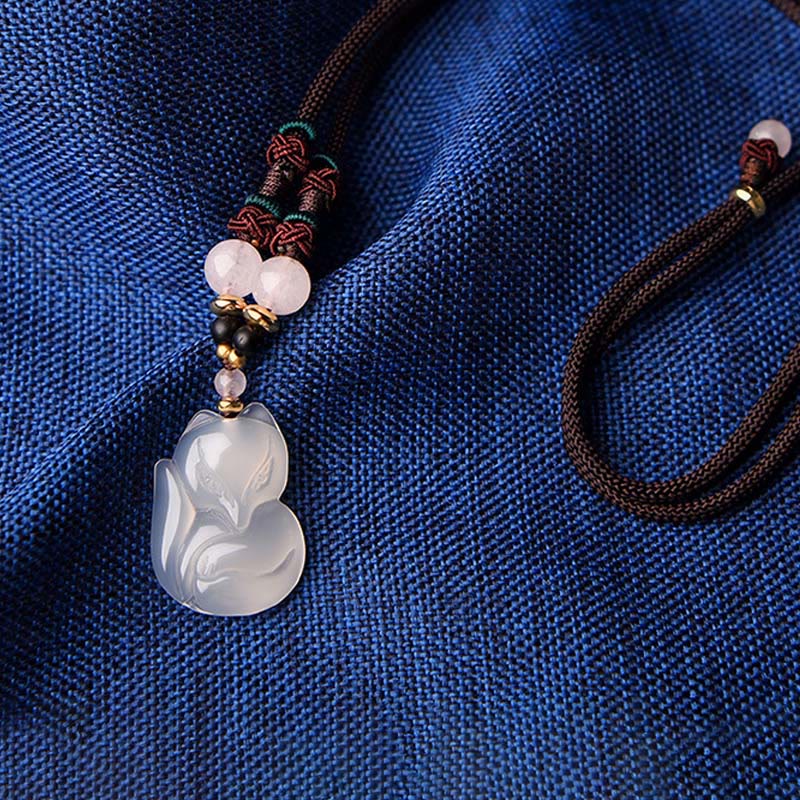 Collana con ciondolo in corda dell'armonia con perline di cristallo rosa di volpe e calcedonio Buddha Stones - Image 8
