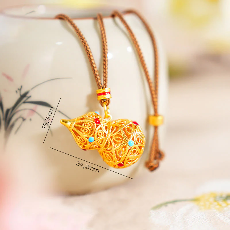 Collana con ciondolo in corda di ottone placcato oro 24k con design a zucca cava Buddha Stones - Image 5