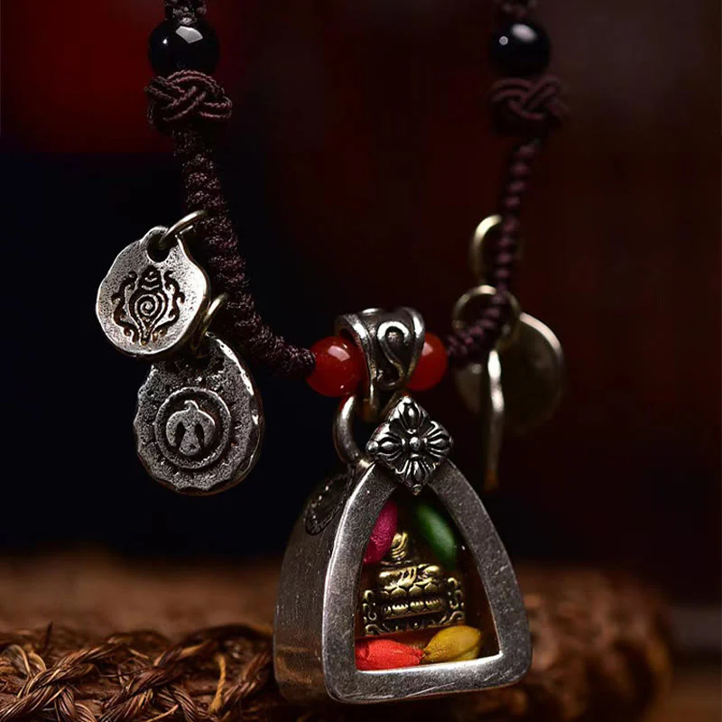Collana con ciondolo in corda intrecciata con simbolo della compassione Buddha Stones del Buddha - Image 3