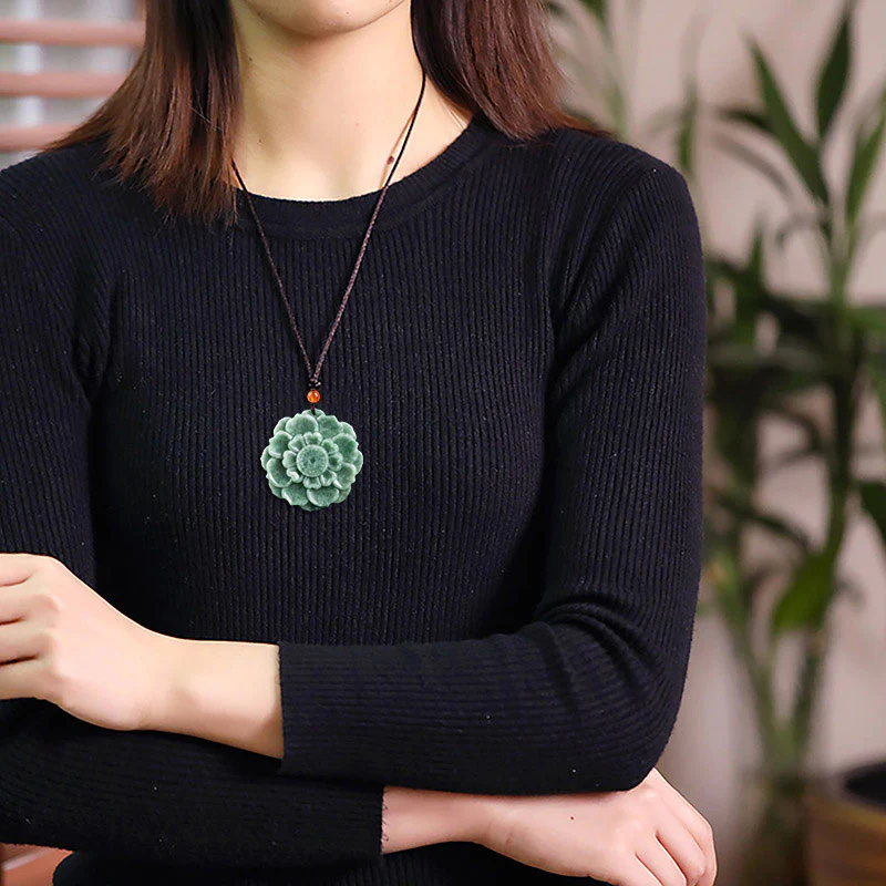 Collana con ciondolo in giada con motivo a loto Buddha Stones, motivo a loto, fortuna e prosperità - Image 3