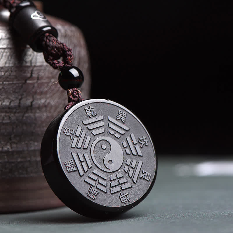 Collana con ciondolo in ossidiana nera Bagua Yin Yang Strength Buddha Stones
