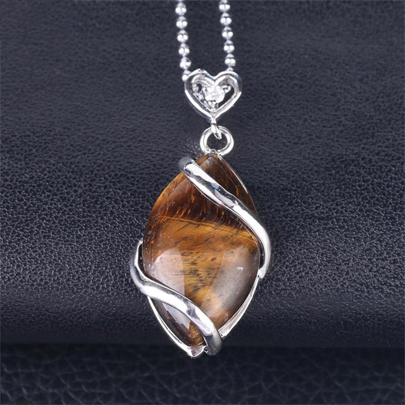 Collana con ciondolo in pietra di cristallo naturale con motivo a marquise Buddha Stones - Image 16
