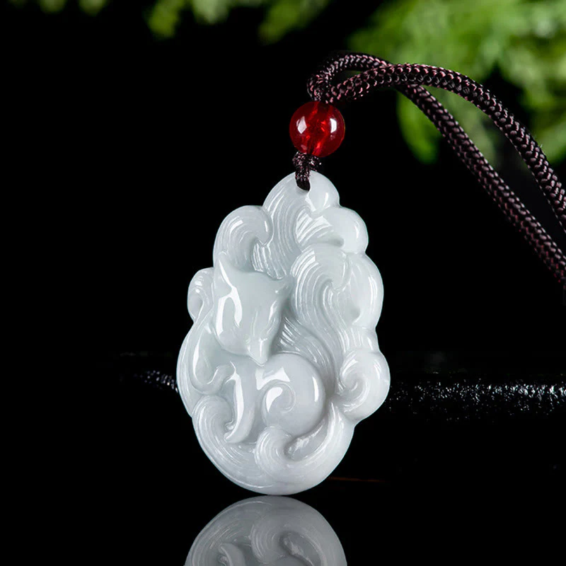 Collana con ciondolo portafortuna a forma di volpe a nove code in giada naturale Buddha Stones - Image 3