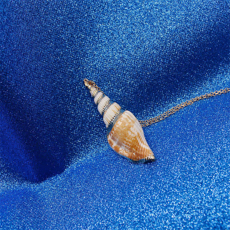 Collana con ciondolo portafortuna in conchiglia naturale Shankha Conch Shell - Image 19