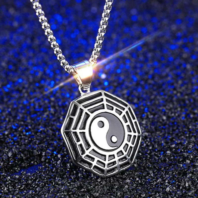 Collana pendente con motivo equilibrio in acciaio al titanio Bagua Yin Yang Buddha Stones - Image 11