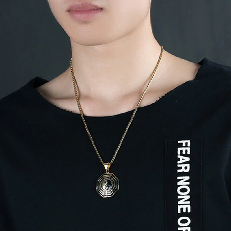 Collana pendente con motivo equilibrio in acciaio al titanio Bagua Yin Yang Buddha Stones - Image 5