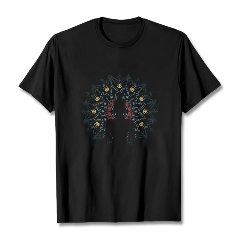Maglietta con motivo Buddha Stones Mandala Flower Sereno Buddha seduto - Image 7