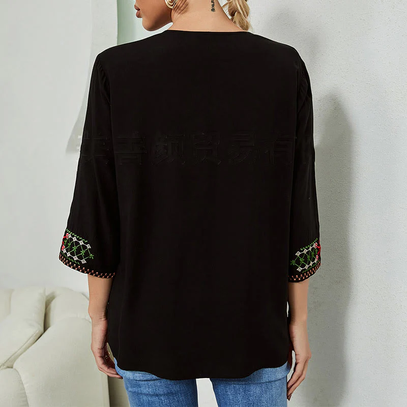 Maglietta da donna in cotone con scollo a V e maniche a tre quarti, motivo: Buddha Stones Summer Embroidery Flower Simple Design - Image 2