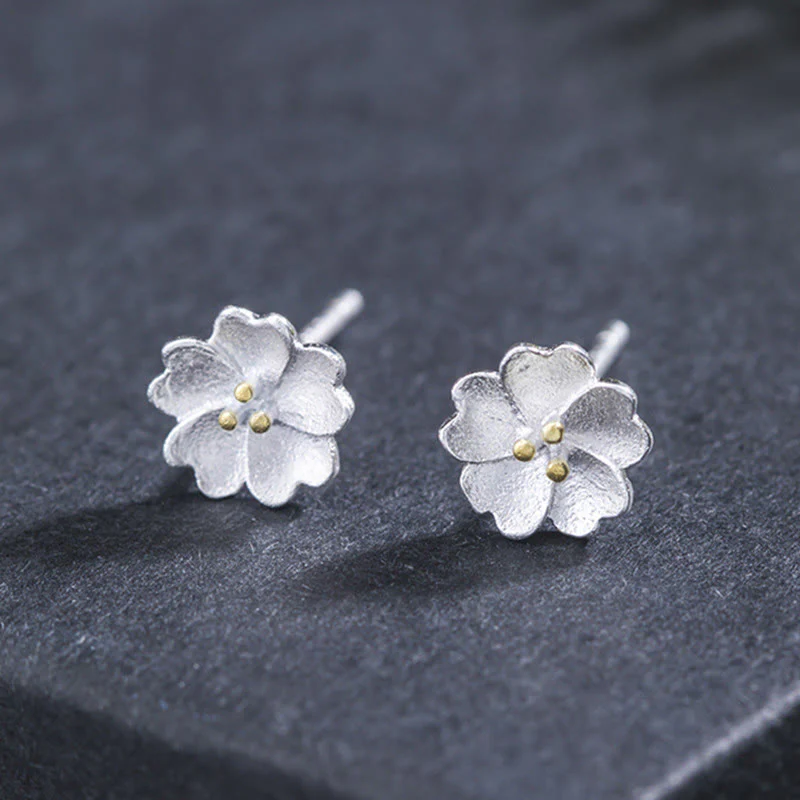Orecchini a bottone Buddha Stones in argento sterling 925 con fiori di ciliegio e motivo floreale calmo