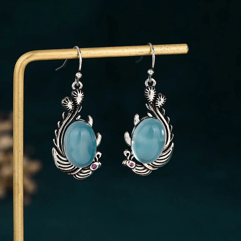 Orecchini Buddha Stones 925 Sterling Silver Post Calcedonio Blu Koi Fish Balance Vitality