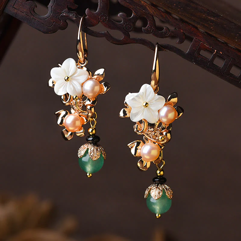 Orecchini pendenti in pietra di tridacna placcata in oro 14K con perle di avventurina verde e fiore di perle Buddha Stones - Image 8