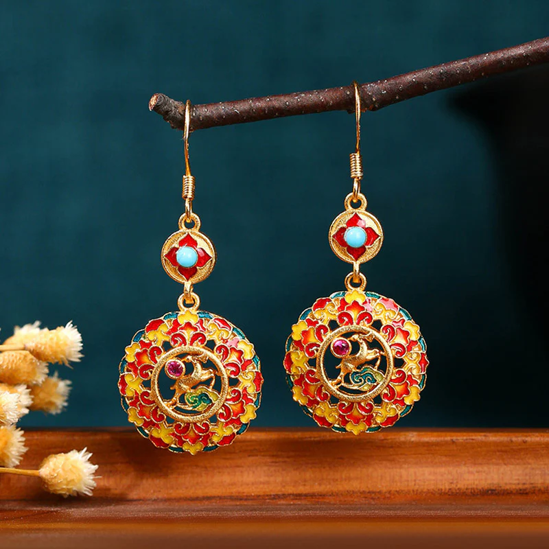 Orecchini pendenti in rame alce color Dunhuang placcati in oro 24K Buddha Stones - Image 2