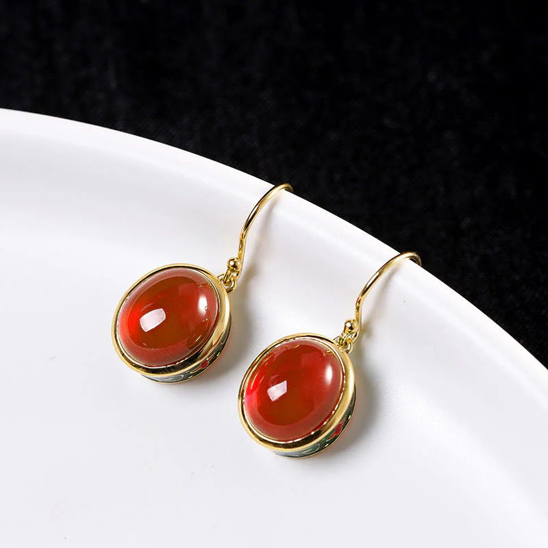 Orecchini pendenti rotondi con gancio in corindone rosso Buddha Stones Confidence - Image 4