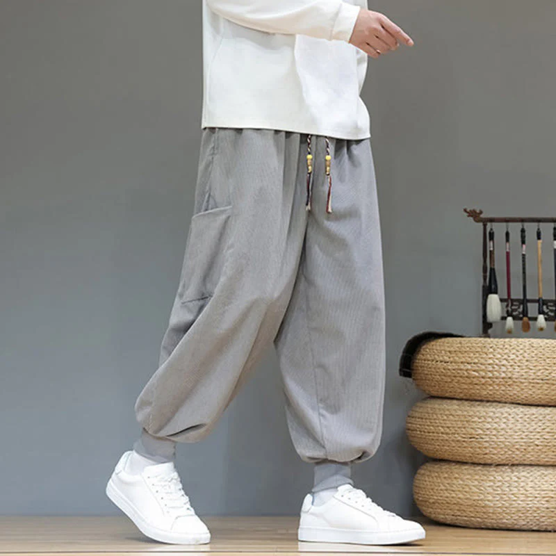 Pantaloni da uomo in cotone alla caviglia con tasche, tinta unita, modello Buddha Stones Spring - Image 10