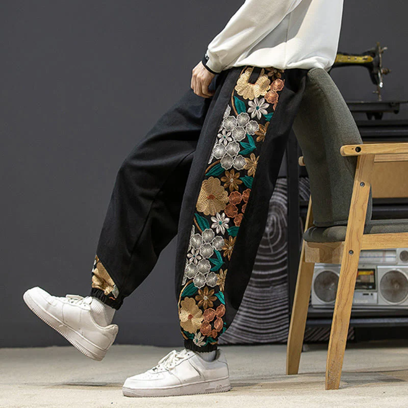 Pantaloni da uomo in cotone patchwork con motivo floreale ricamato Buddha Stones Spring e tasche - Image 2