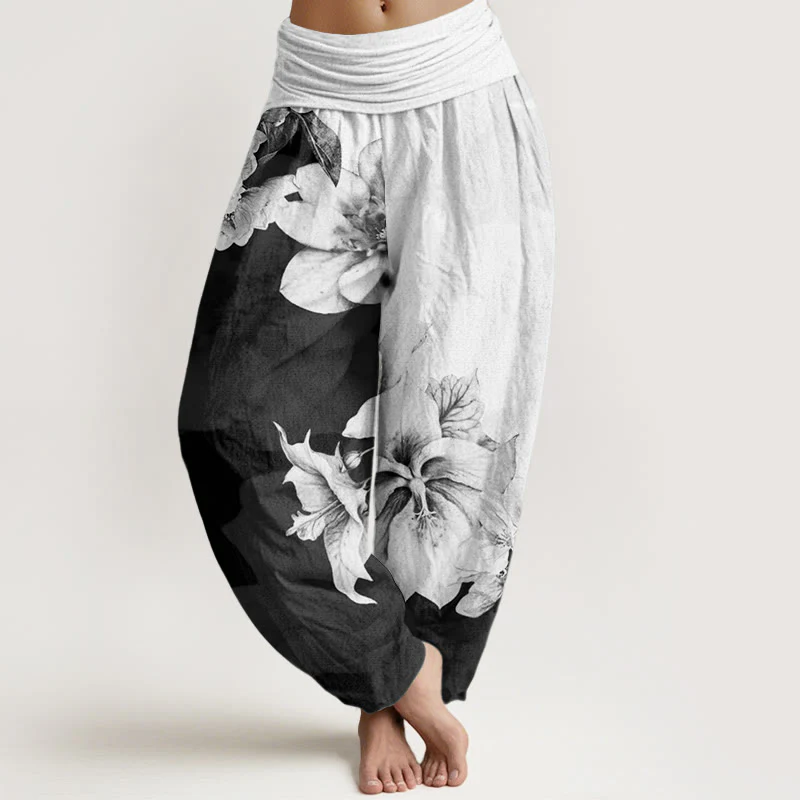 Pantaloni harem da donna con elastico in vita e motivo camelia in cotone Buddha Stones