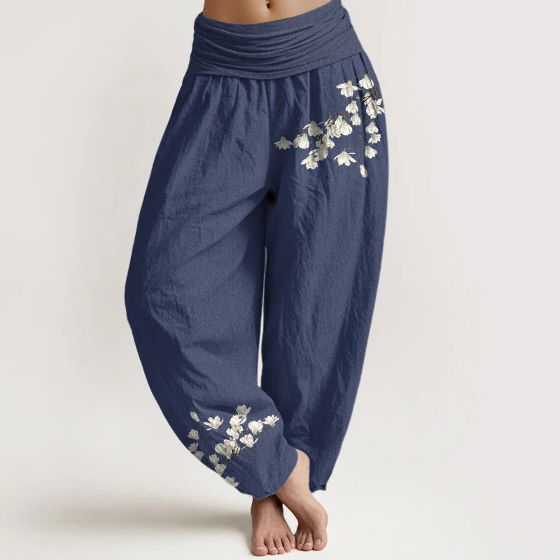 Pantaloni harem da donna con elastico in vita, in puro cotone, con motivo a fiori di magnolia, modello Buddha Stones - Image 9