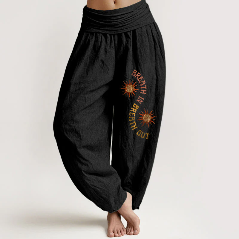 Pantaloni harem da donna con elastico in vita, modello Buddha Stones in puro cotone, tonalità calde, sole e frasi in inglese