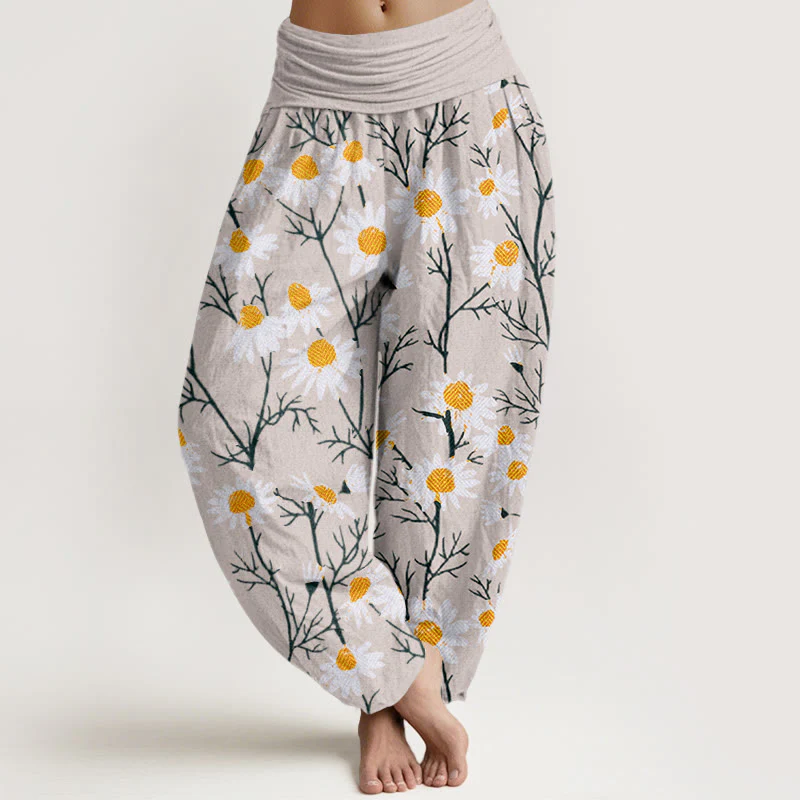 Pantaloni harem da donna con elastico in vita, motivo a margherita e petali bianchi in cotone Buddha Stones - Image 8