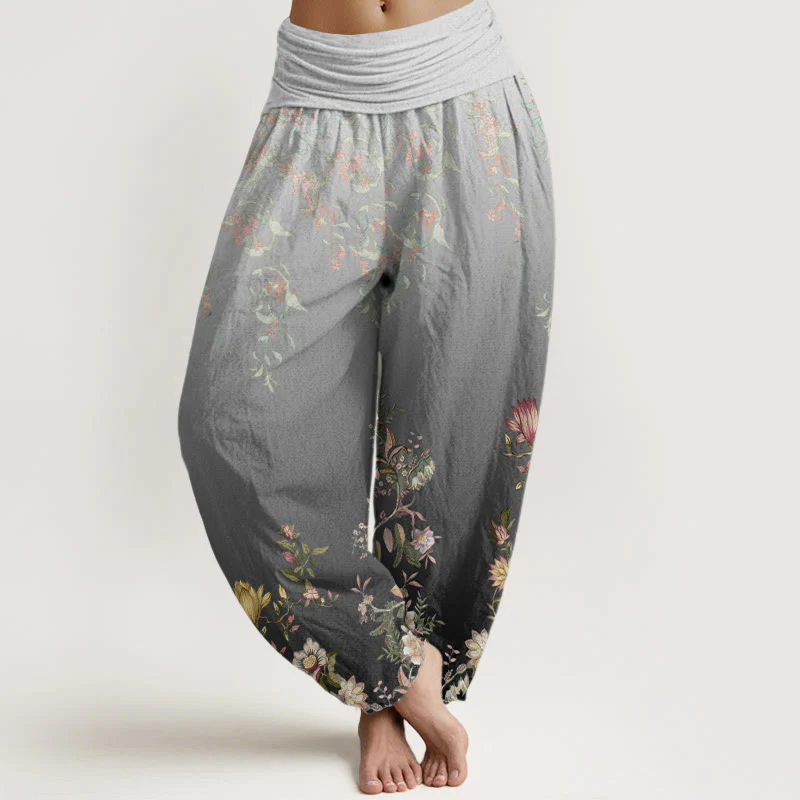 Pantaloni harem da donna con elastico in vita, motivo floreale delicato e sfumato , in Buddha Stones - Image 5
