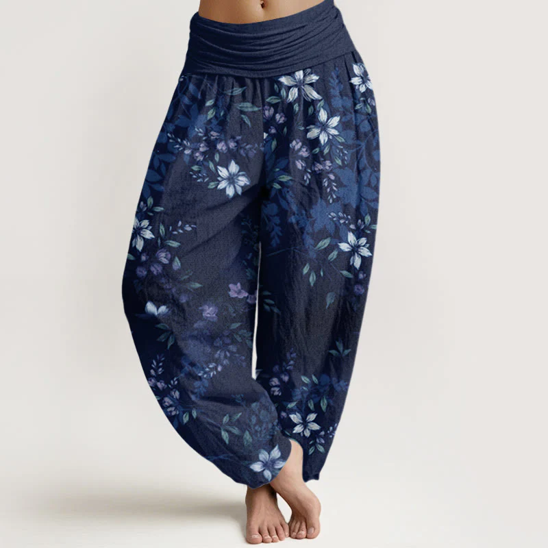 Pantaloni harem da donna con elastico in vita, in cotone, con piccoli fiori bianchi e foglie verdi, motivo Buddha Stones - Image 5