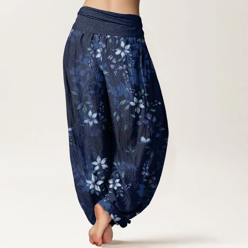 Pantaloni harem da donna con elastico in vita, in cotone, con piccoli fiori bianchi e foglie verdi, motivo Buddha Stones - Image 6
