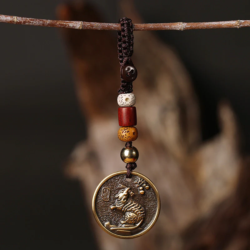 Portachiavi con decorazione in rame con zodiaco cinese e fortuna - Image 3