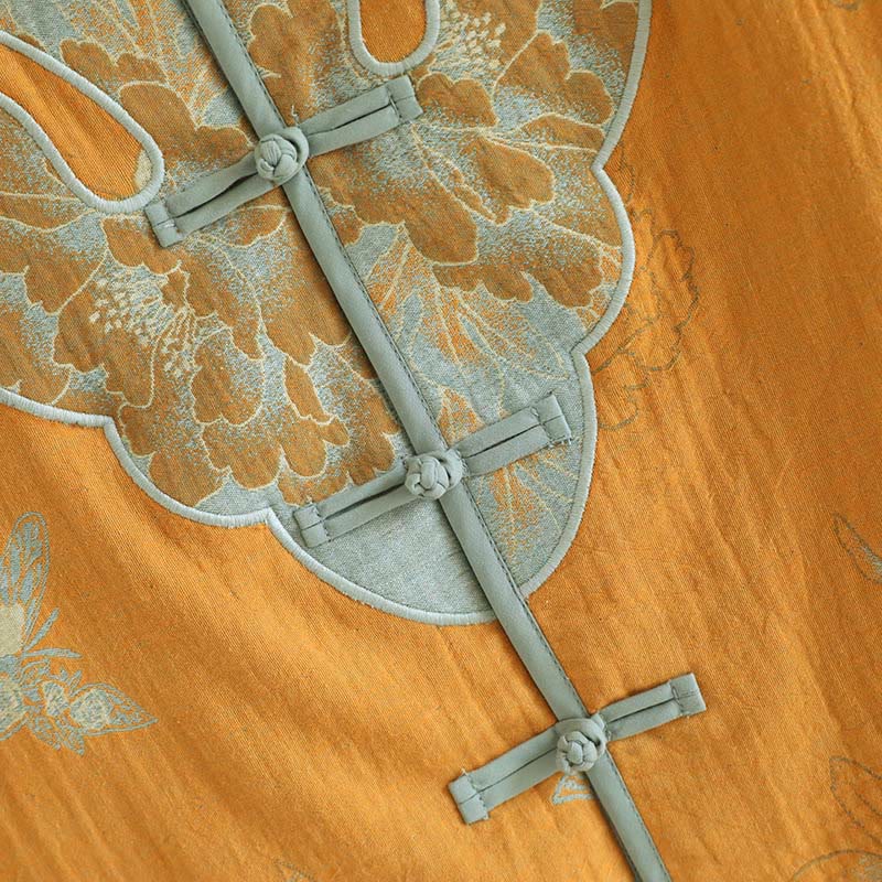Completo da 2 pezzi con stampa Buddha Stones , composto da camicia a maniche lunghe e pantaloni con tasche, in cotone e bottoni a forma di rana. - Image 6