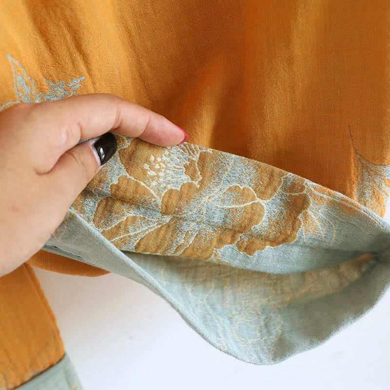 Completo da 2 pezzi con stampa Buddha Stones , composto da camicia a maniche lunghe e pantaloni con tasche, in cotone e bottoni a forma di rana. - Image 8