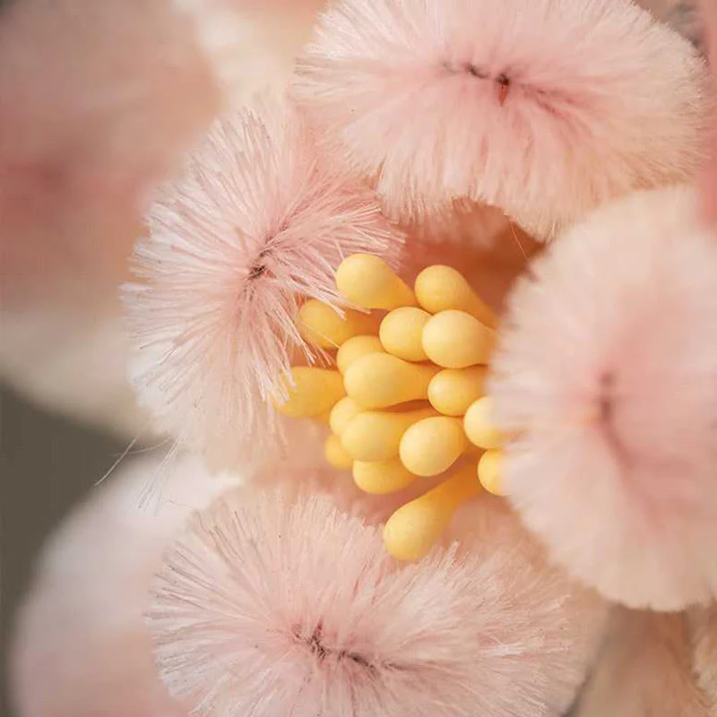 Spilla in seta di gelso con fiori di pesco in velluto di Yangzhou, realizzata a mano con Buddha Stones - Image 3
